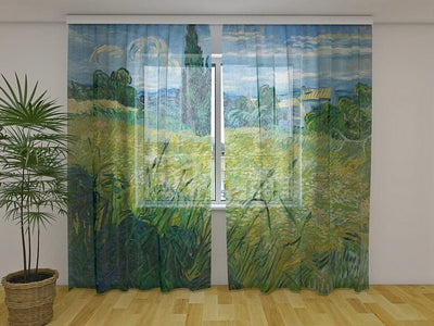 Curtains to give the interior an artistic and elegant look Tapetenshop.lv