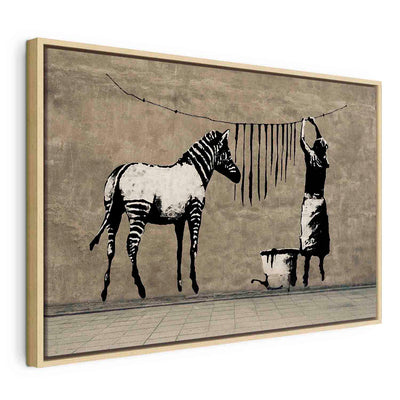 Glezna koka rāmī ar grafiti - Banksy: Zebra uz betona G ART