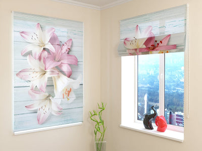 Blinds with flowers - Lilies on wood - day and night fabric Tapetenshop.lv