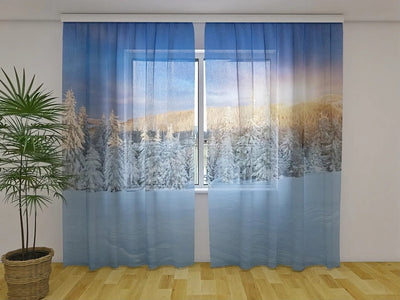 Christmas curtains - give a peaceful and harmonious mood to the room Tapetenshop.lv