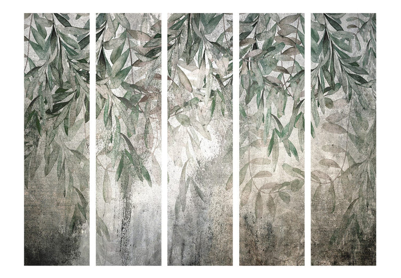 Dekoratīvais aizslietnis ar zaļam lapām uz betona faktūras, 225x172 cm ART